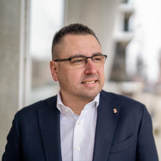 DAS BRINGT TOBIAS BOBKA FÜR SIE MIT